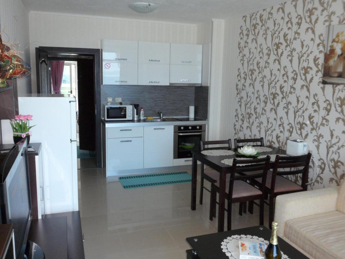 Apartment Sianie В Центъра На Слънчев Бряг, Само На Няколко Крачки От Плажа Ngoại thất bức ảnh